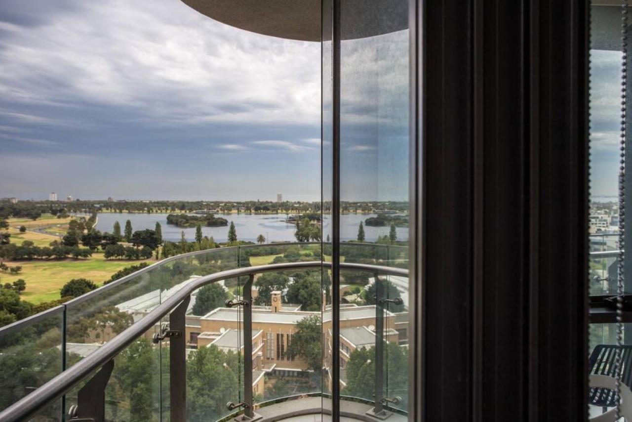 Readyset Apartments At Emerald Melbourne City Exterior foto