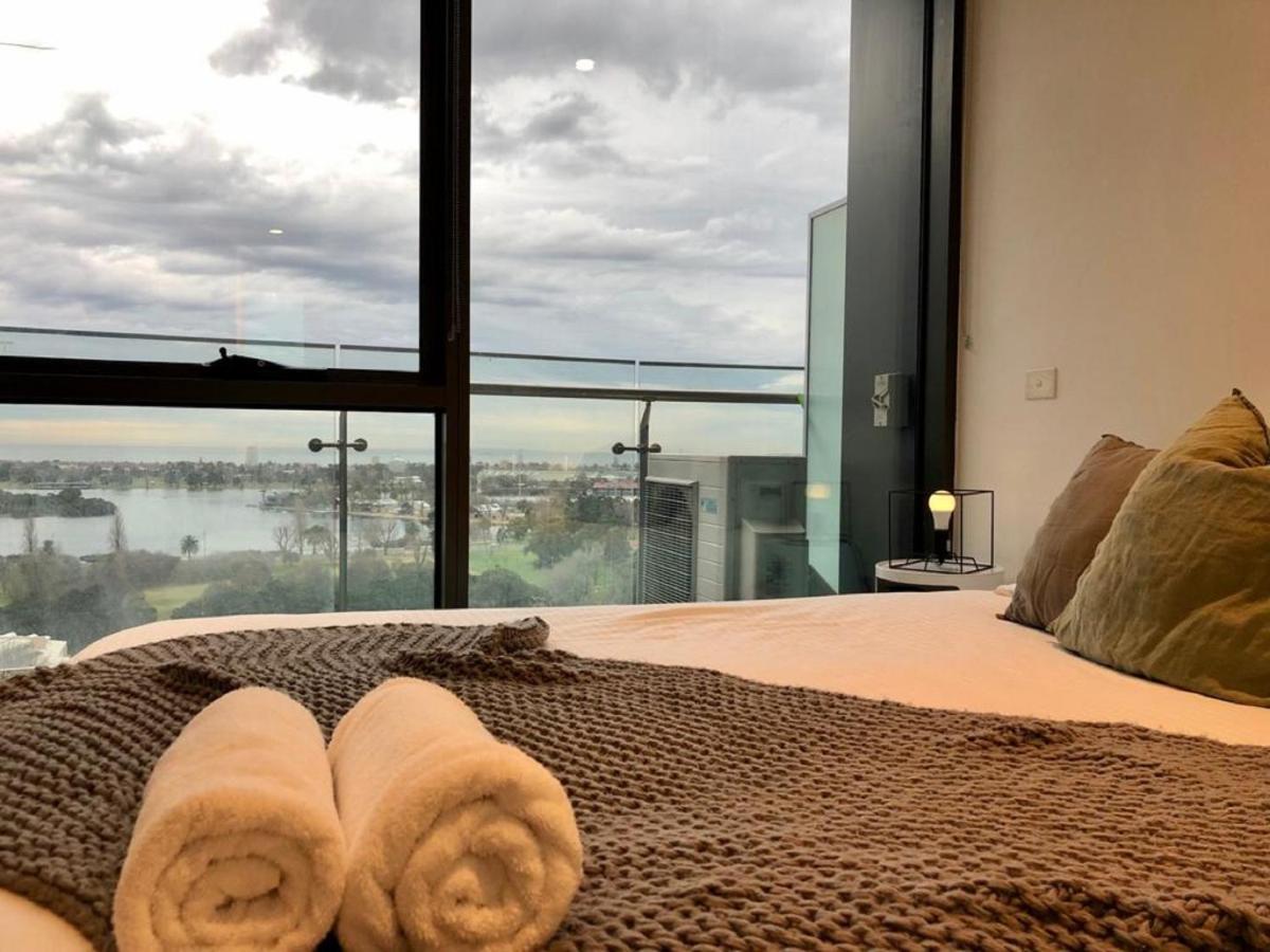 Readyset Apartments At Emerald Melbourne City Exterior foto