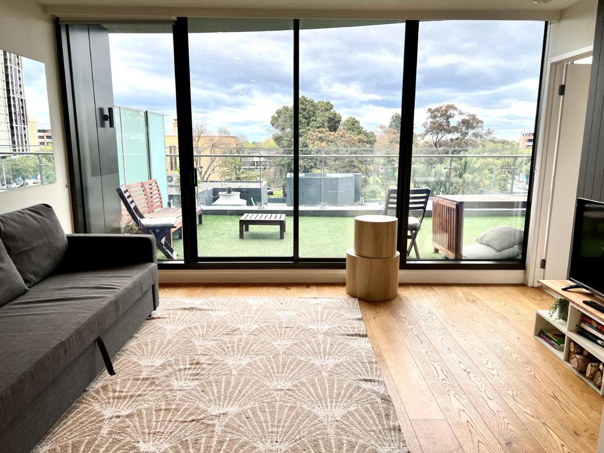 Readyset Apartments At Emerald Melbourne City Exterior foto