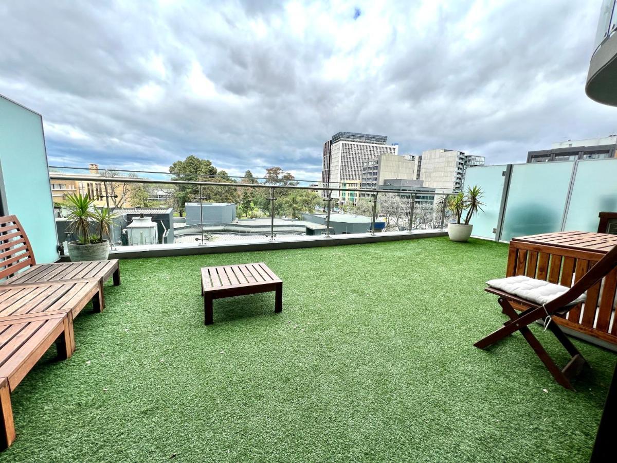 Readyset Apartments At Emerald Melbourne City Exterior foto
