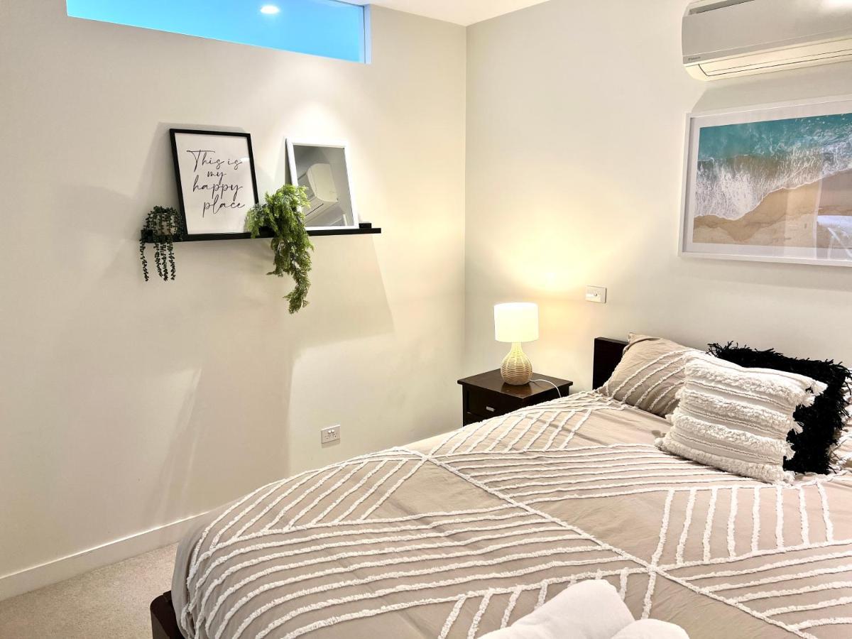 Readyset Apartments At Emerald Melbourne City Exterior foto