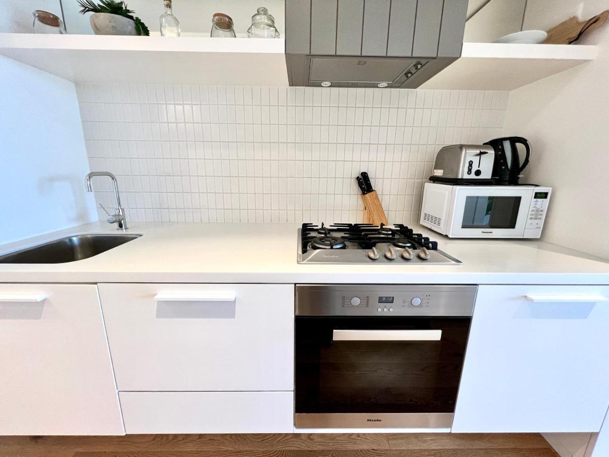 Readyset Apartments At Emerald Melbourne City Exterior foto