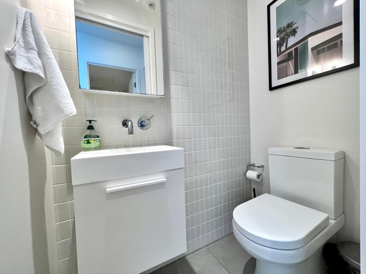 Readyset Apartments At Emerald Melbourne City Exterior foto