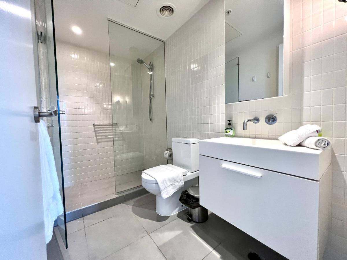 Readyset Apartments At Emerald Melbourne City Exterior foto
